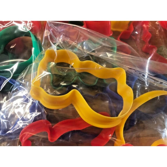 New Animal Cookie Cutter Set Wholesale Job Lot 21 Packages of 8 Animals Cutters - Picture 6 of 7